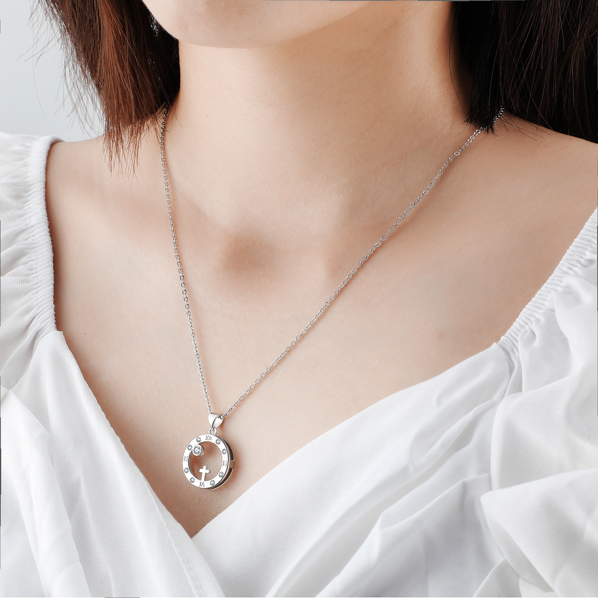 Emma Manor 925 Sterling Silver Roman Numeral Pendant Necklace with 18k White Gold Plated Cubic Zirconia Love Jewelry for Women