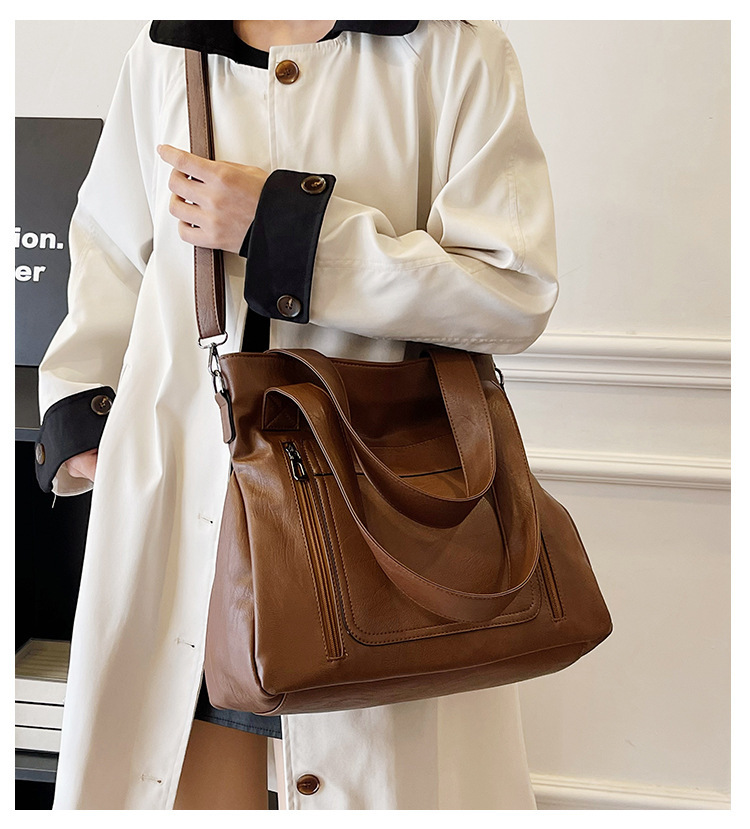 PU Leather Large Capacity Tote Bag for Commuting - Minimalist, Adjustable Crossbody Strap