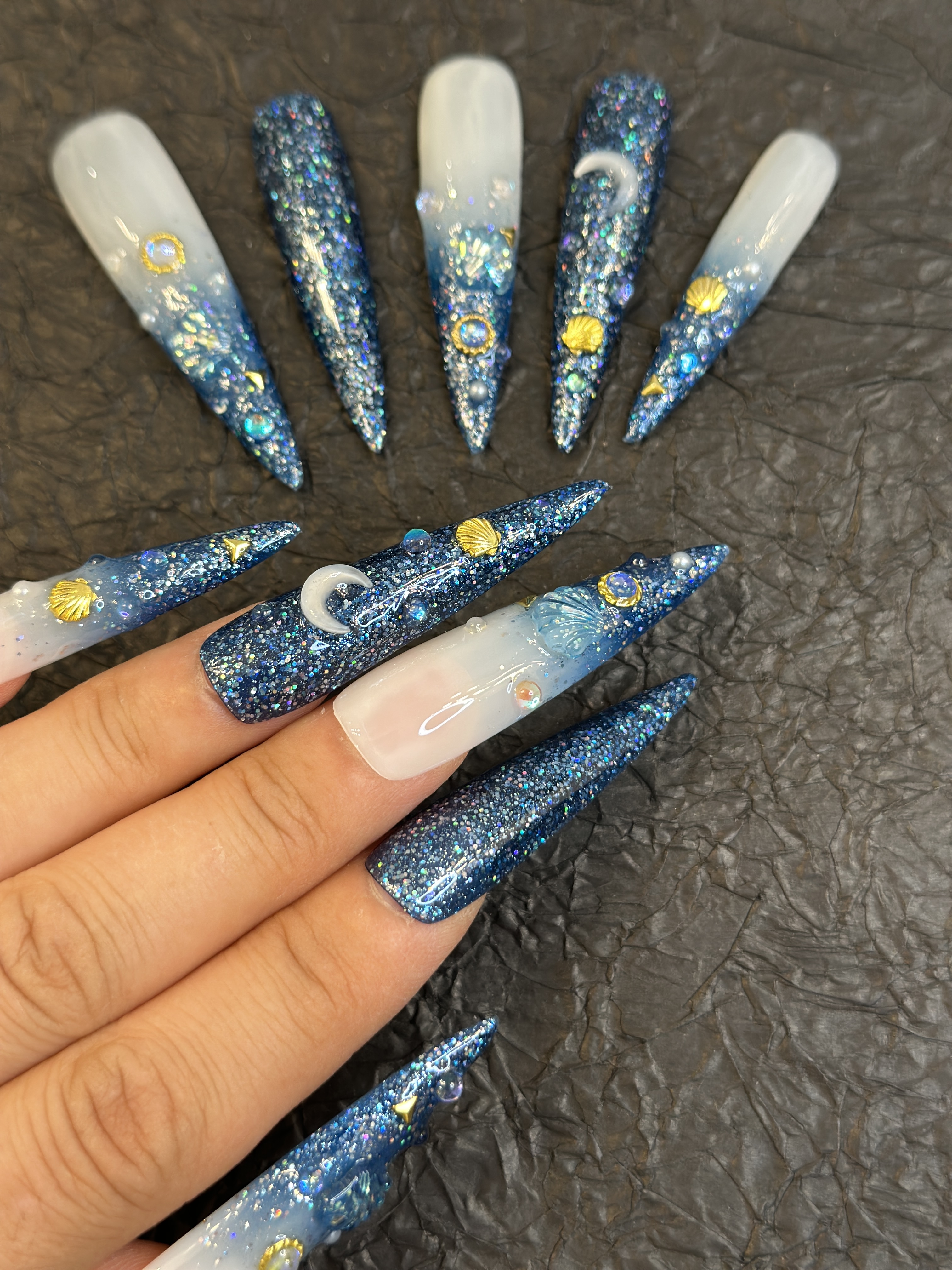 10 PCS Handmade 2.2'' Long Stiletto Press On Nais / Moon Pattern Nail Art  
Blue Color Nails (CR96）