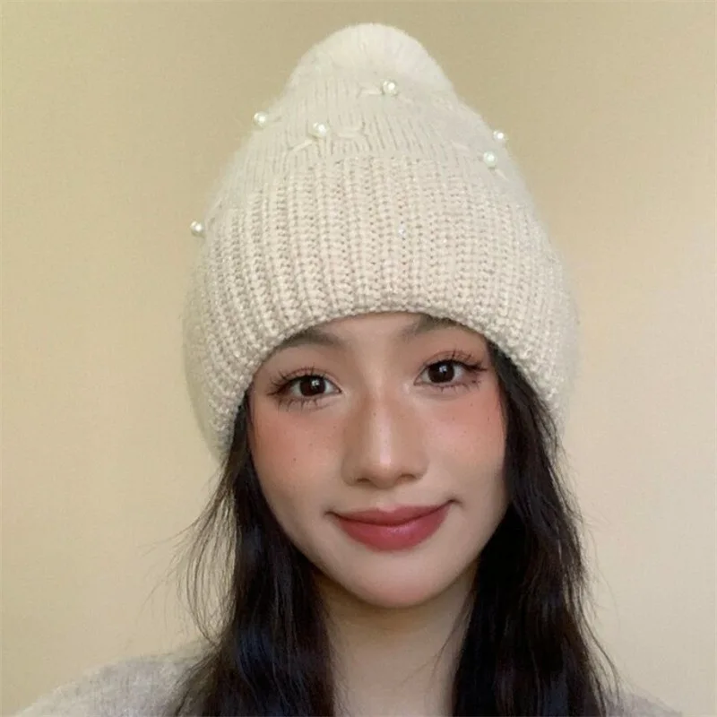 High Quality Wholesale Women Winter Rhinestone Beanie Hat with Fur Pom Pom Thickened Pearl Decoration Winter Knitted Beanie