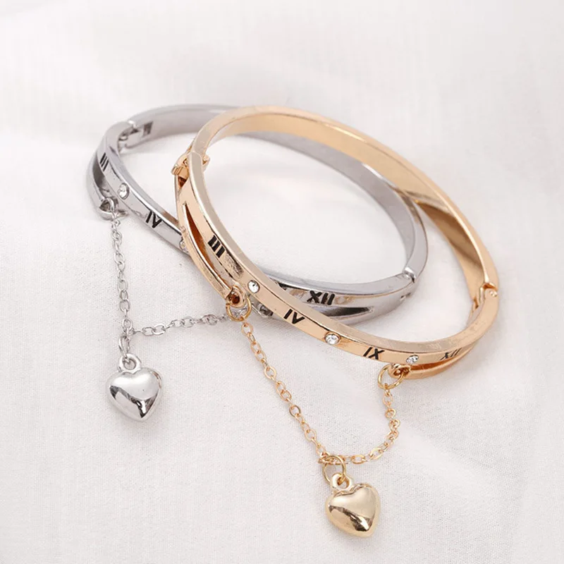 Classic Heart Roman Bracelet Digital Bangle Bracelet Rhinestone Letter Heart Charm Bracelet Cuff Simple Trendy Jewelry for Women