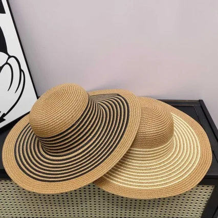 2025 Newest Wholesale Holiday Hand Woven Large Straw Hat Outdoors Cap Ladies Summer Straw Beach Bag