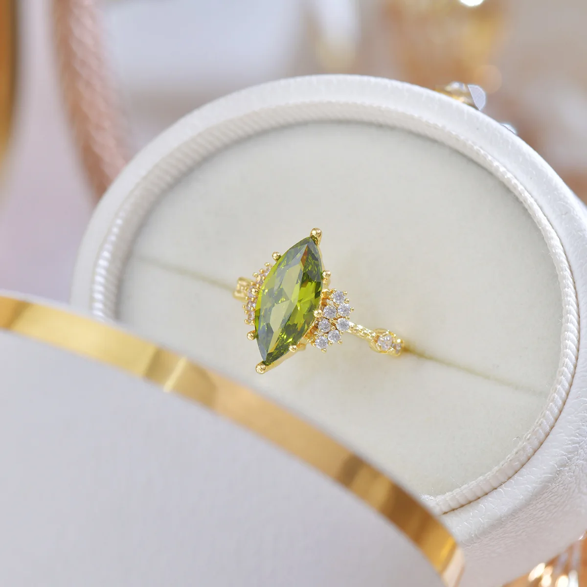 Women's Open Ring with French Retro Design 18K Gold Plated Heavy Industry Olive Green Zircon Vintage Style Brass for Engagement