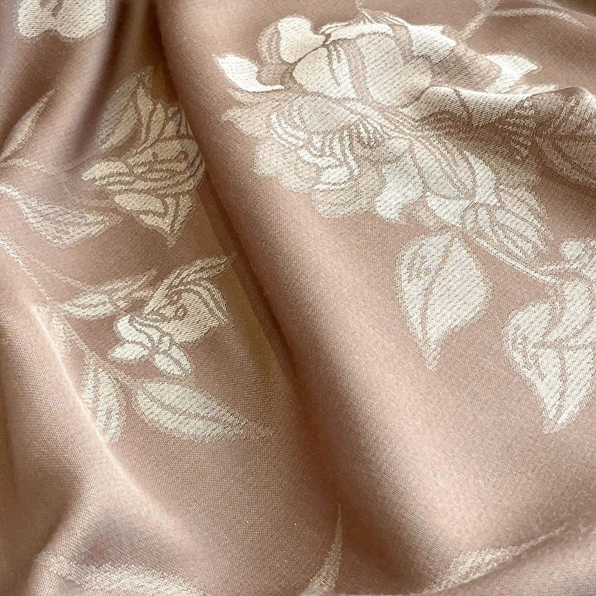 Women's Elegant Double-Sided Floral Design Tencel Cotton and Polyester Wrap Simple Atmospheric Warm Shawl Cloak for Commuting