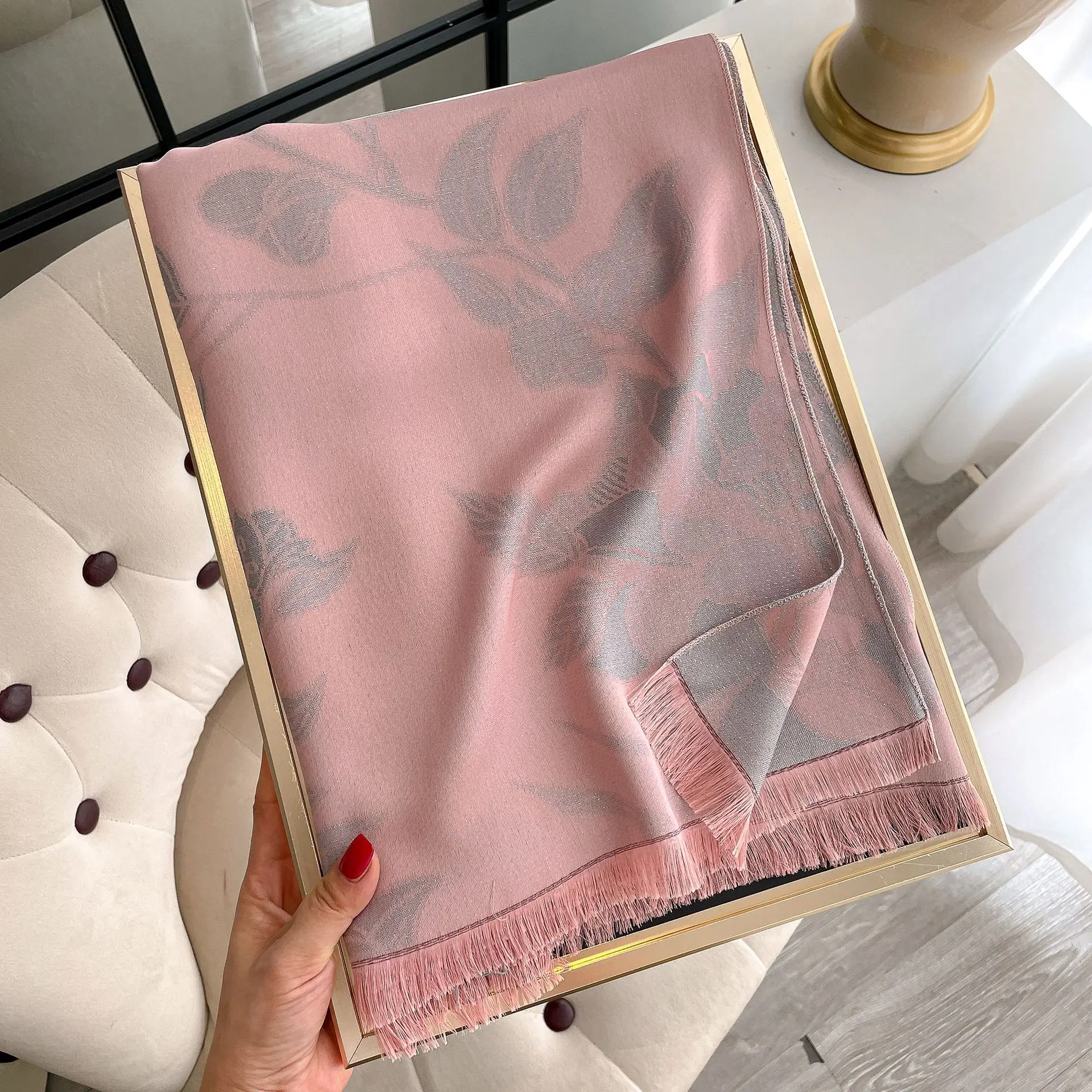 Women's Elegant Double-Sided Floral Design Tencel Cotton and Polyester Wrap Simple Atmospheric Warm Shawl Cloak for Commuting