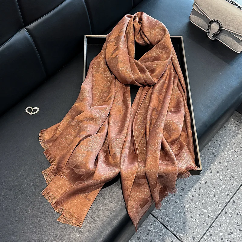 High-Grade Ladies Jacquard Scarf Soft Shawl Jersey Cotton Tencel Gold Polyester Crinkle Wrap for Spring Summer Fashion Design
