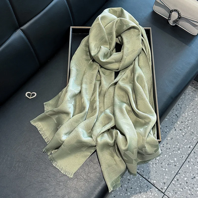High-Grade Ladies Jacquard Scarf Soft Shawl Jersey Cotton Tencel Gold Polyester Crinkle Wrap for Spring Summer Fashion Design