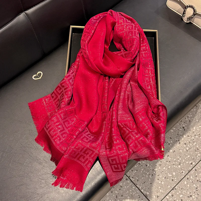 Elegant Long Scarf and Short Beard Tencel Cotton New Spring Fashion Simulated Silk Hijab Gold Polyester with Geometric Design