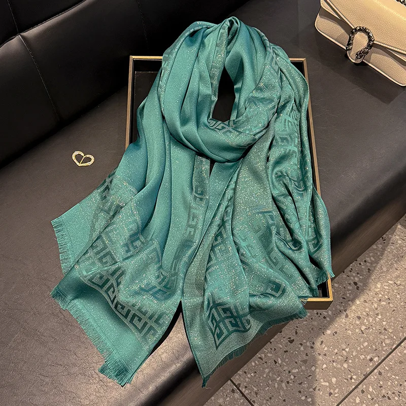 Elegant Long Scarf and Short Beard Tencel Cotton New Spring Fashion Simulated Silk Hijab Gold Polyester with Geometric Design