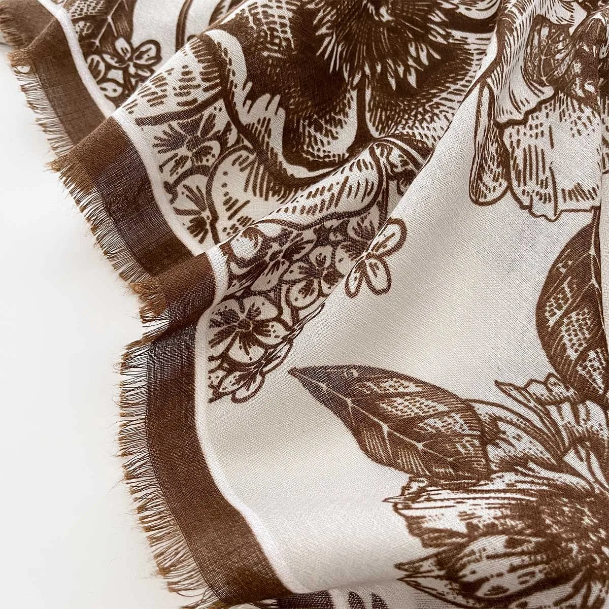 2025 Spring Summer New Fashion Designer Customized Printed Square Scarf for Women Flower Pattern Beach Sunscreen Shawl