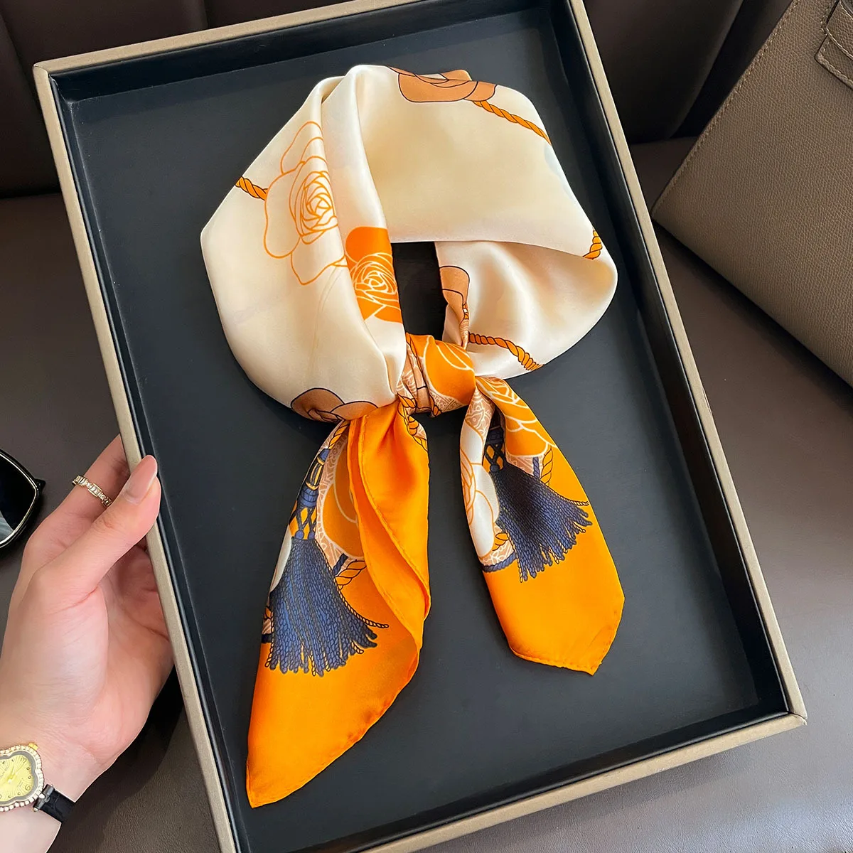 2025 Women's Summer Fashion muslim square hijab floral Printed pattern scarf for ladies custom headscarf