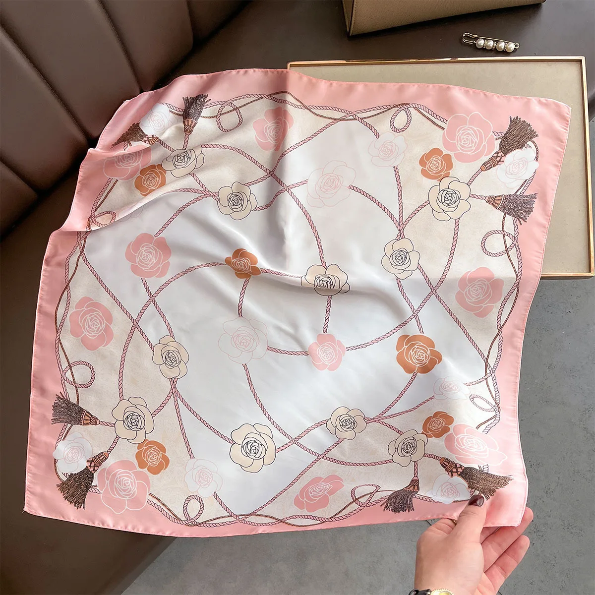 2025 Women's Summer Fashion muslim square hijab floral Printed pattern scarf for ladies custom headscarf