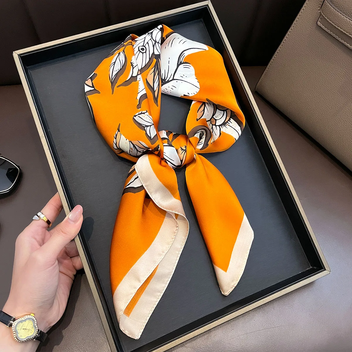 Wholesale Elegant Small Scarf for Women Hair Tie 70*70cm Head Neck Imitation Silk Printed Scarf Office Small Square Hijabs