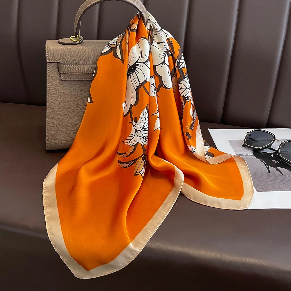 Wholesale Elegant Small Scarf for Women Hair Tie 70*70cm Head Neck Imitation Silk Printed Scarf Office Small Square Hijabs