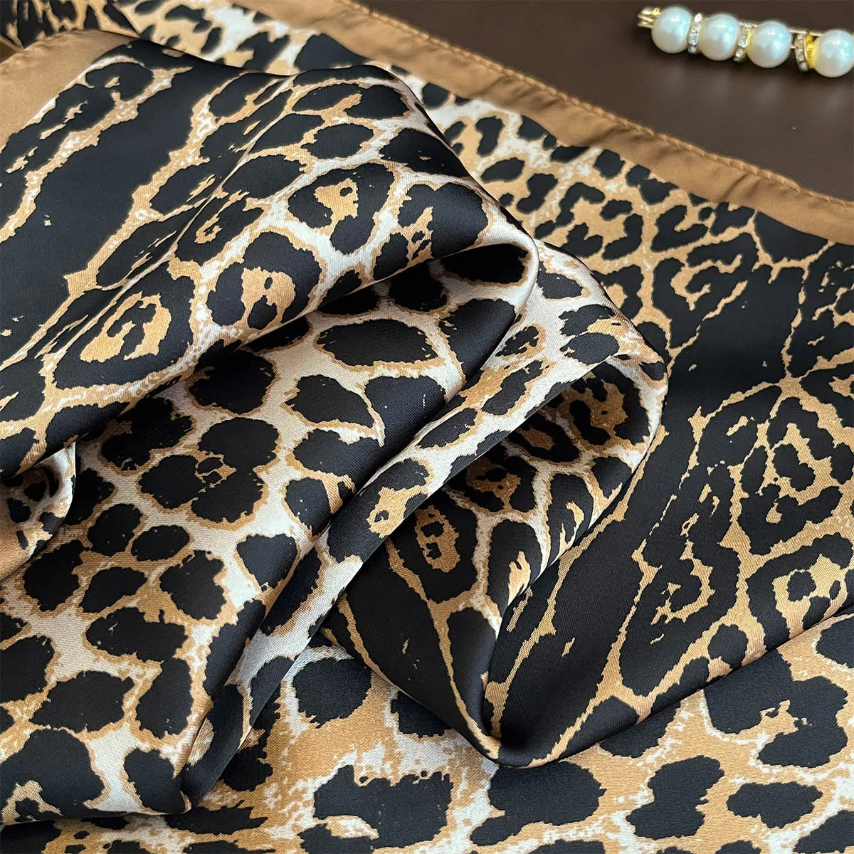 spring summer Square Leopard Print Hijab for Women Muslim Shawl Light Weight Soft imitation silk Scarf fashion Headscarf
