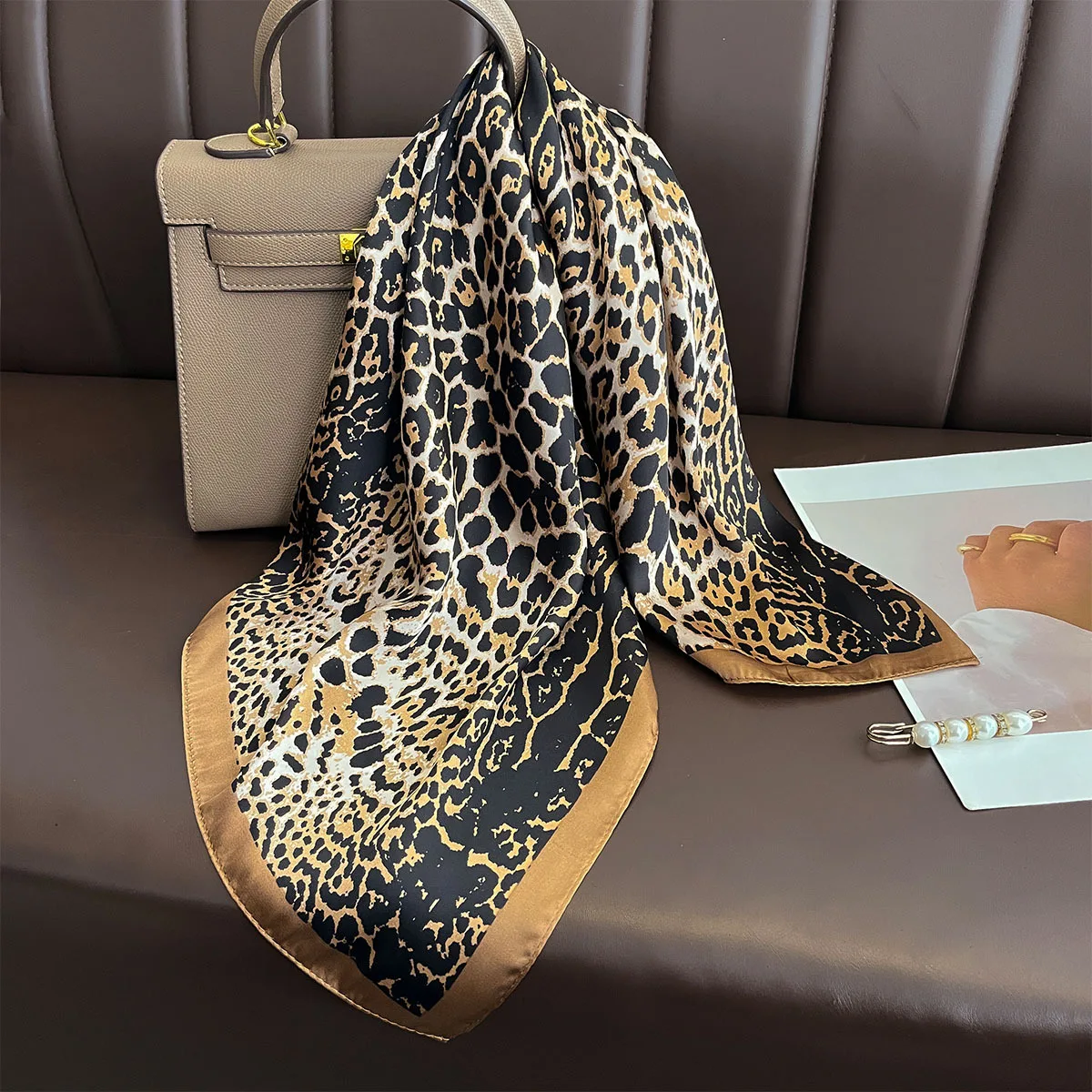 spring summer Square Leopard Print Hijab for Women Muslim Shawl Light Weight Soft imitation silk Scarf fashion Headscarf