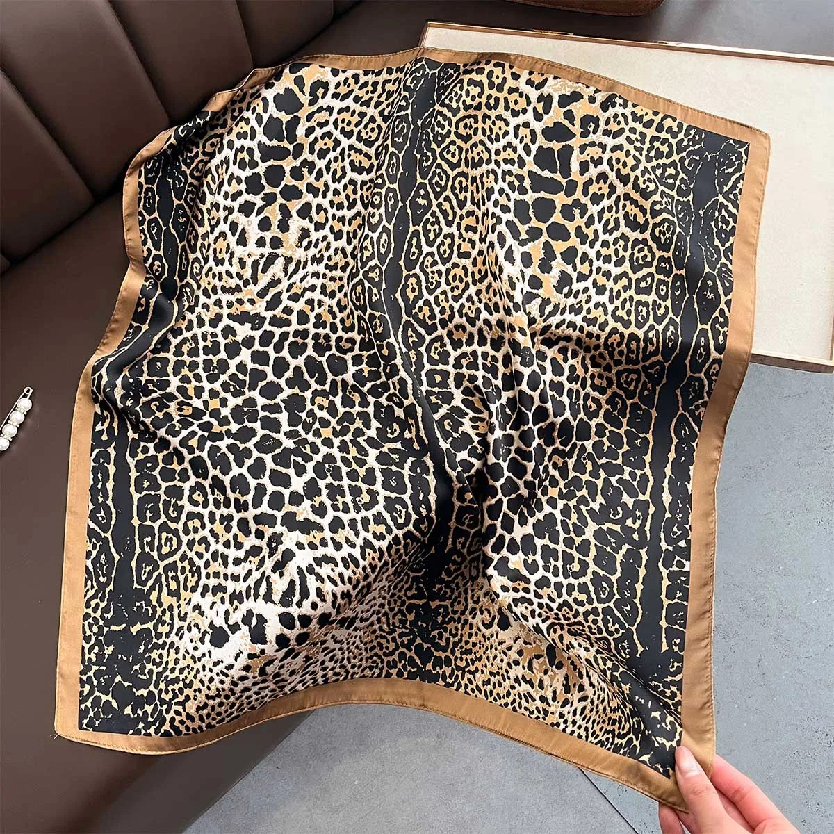 spring summer Square Leopard Print Hijab for Women Muslim Shawl Light Weight Soft imitation silk Scarf fashion Headscarf