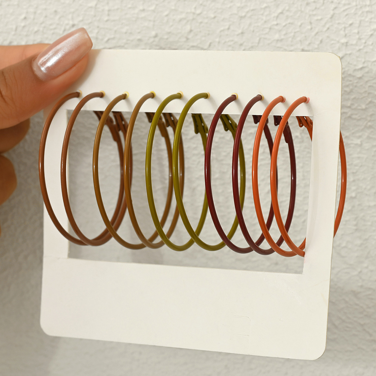 Lxalry 5 pairs of fashionable circular earrings for women, retro autumn and winter style, Maillard color, simple geometric circular earrings set, suitable for daily use and as a gift for best friends