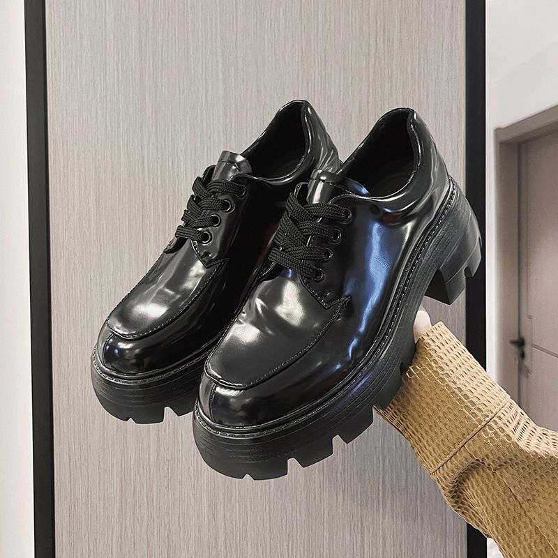 أحذية رياضية بريطانية جديدة بالأسلوب البريطاني الم...