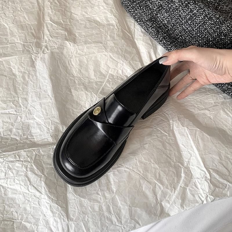 الحذاء الكوري النسائي من ليفو بتصميم بريطاني جديد...