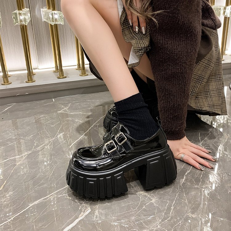 أحذية صغيرة مشرقة للنساء 2024 أسلوب بريطاني جديد ك...