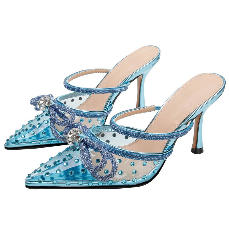 صنادل بكعب عالٍ جديدة مزينة بالحجار الكريمة الشفاف...