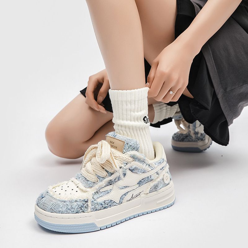 تصميم صغير للنساء من عائلة بايرون الصينية-الأنيقة...