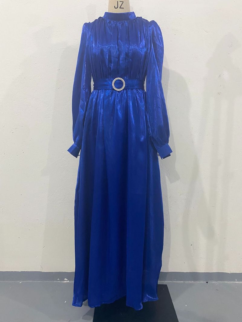 موديل مسلم سليبريتى ستايل فاشن أكمام لانترن منظمة...