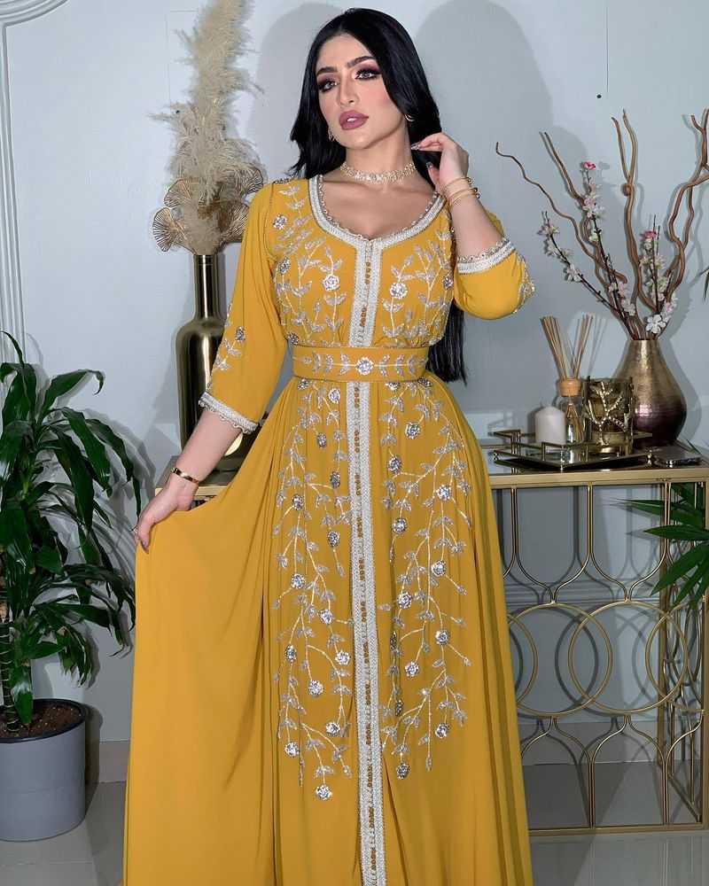 ملابس نسائية ساخنة مع Diamonds كافتان روب فستان