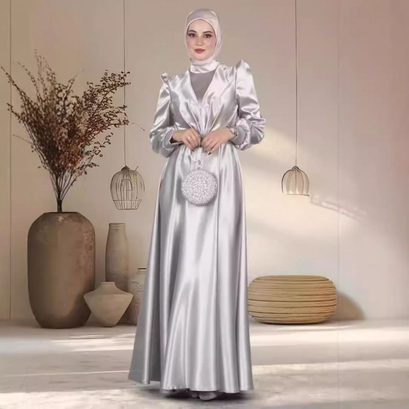 ملابس نسائية جديدة بال character قماش ساتان فستان...