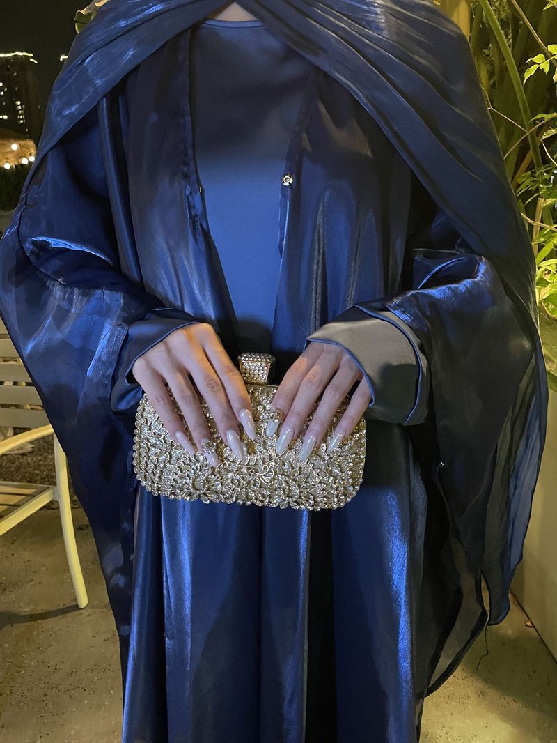 ملابس نسائية ملابس إسلامية للنساء عباءة بلون صلب م...