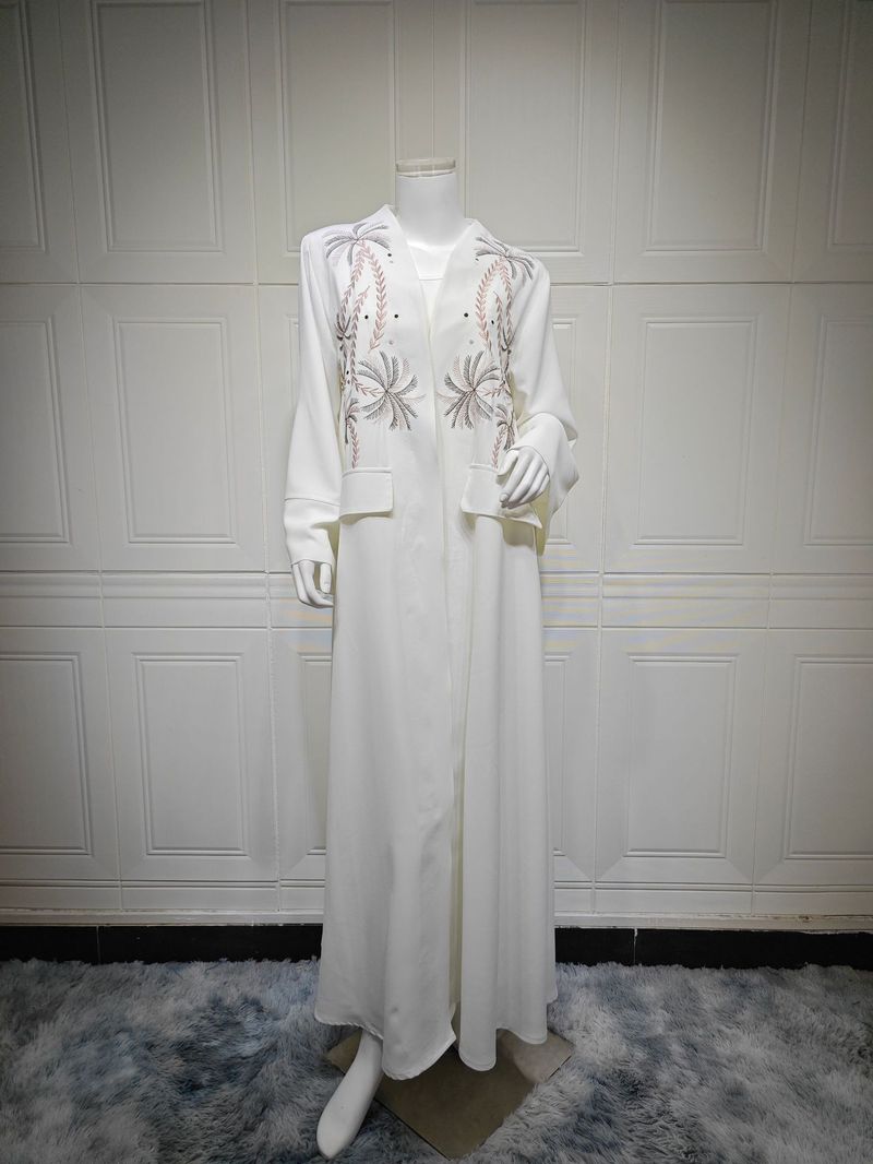 ملابس نسائية متواضعة في الشرق الأوسط عباءة حديثة م...