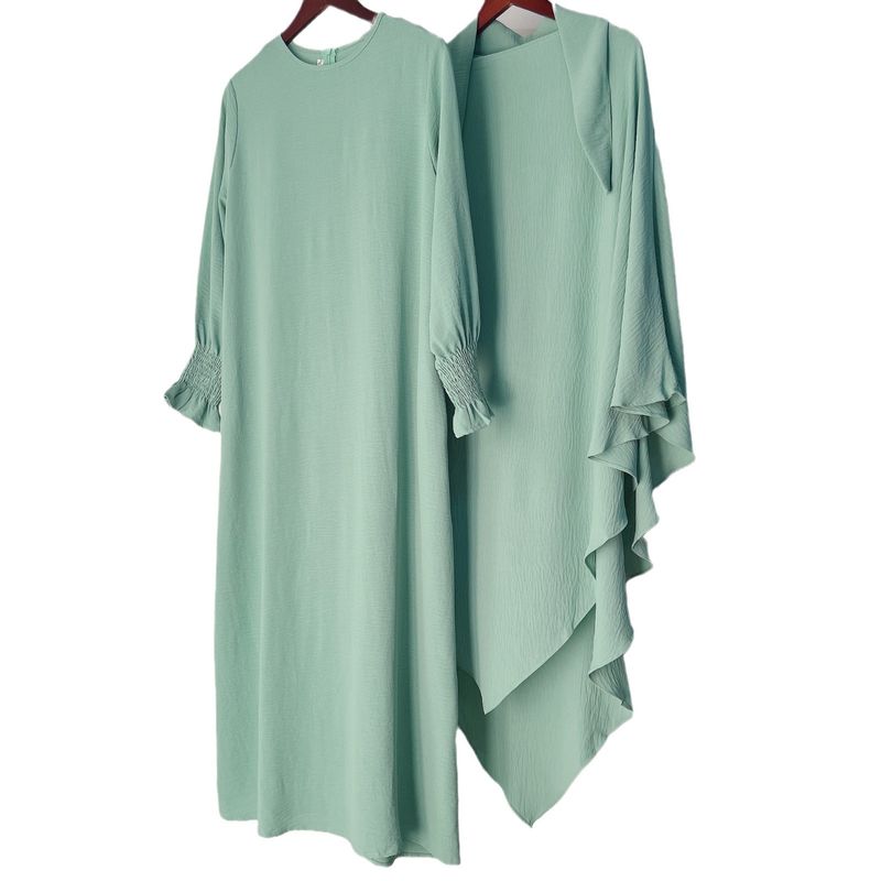 مجموعة ملابس نسائية من قطعتين