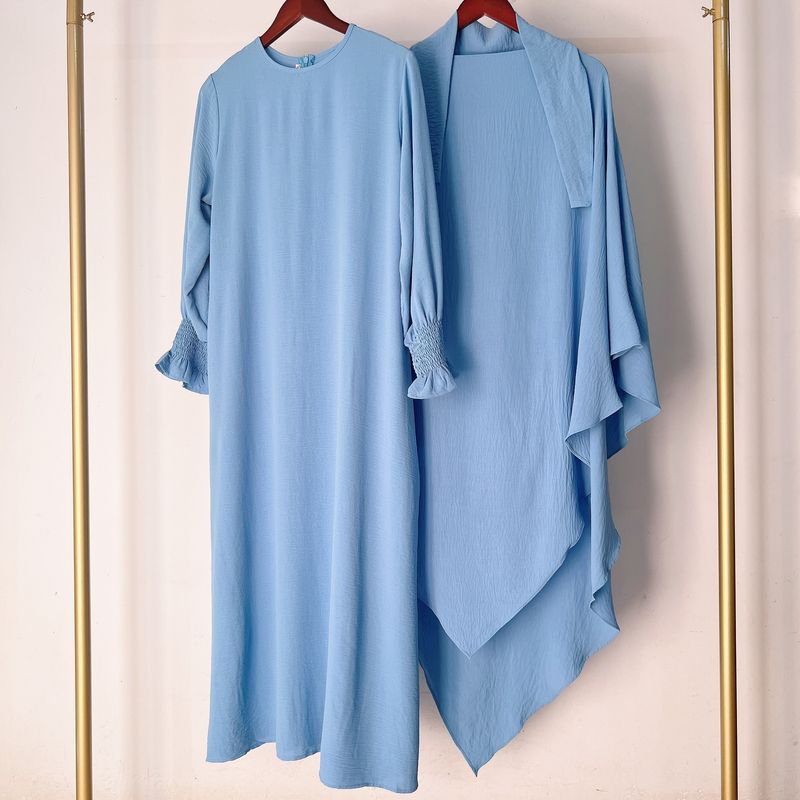 مجموعة ملابس نسائية من قطعتين