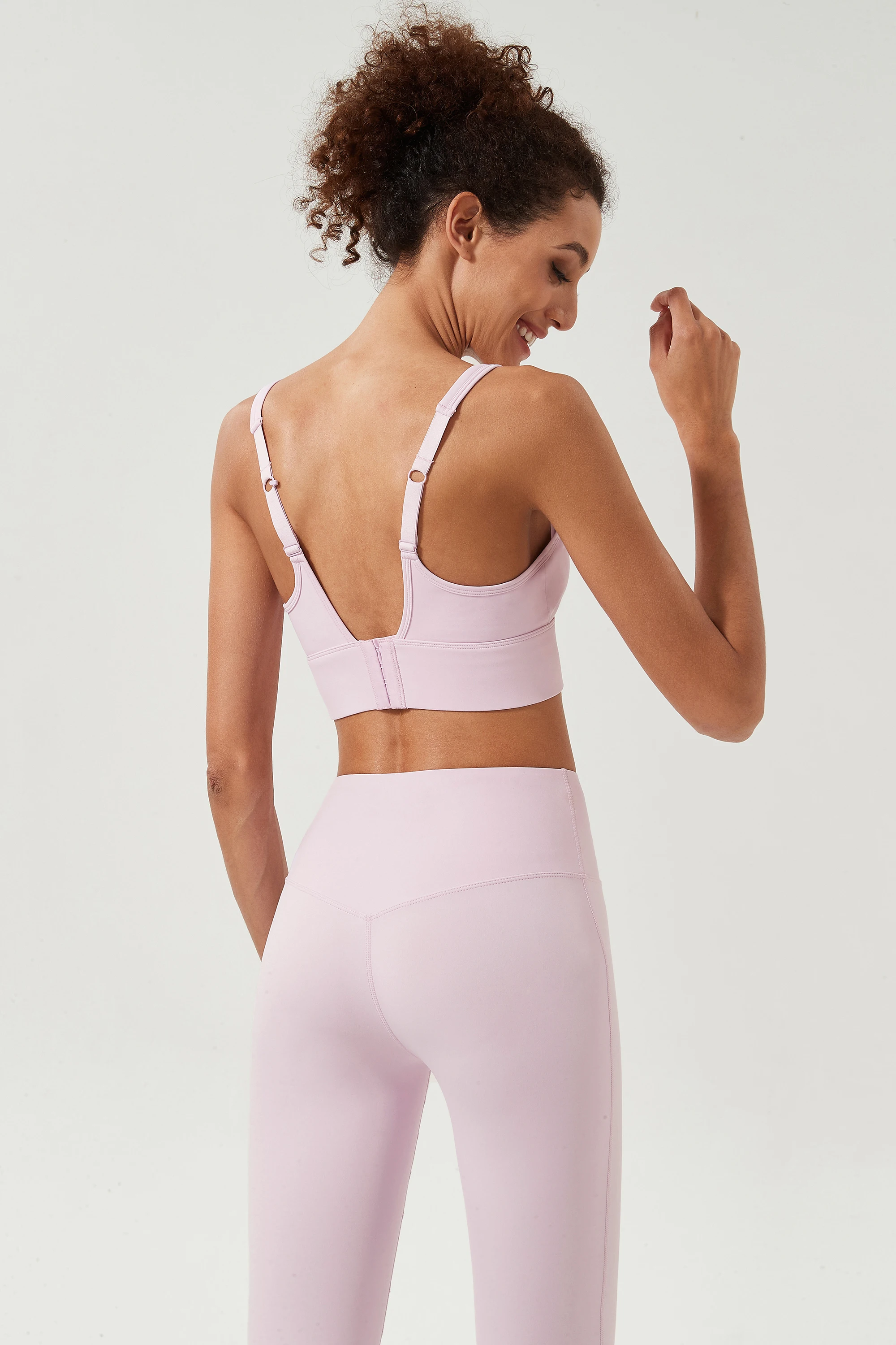 Customizable High Quality Women's Gym Fitness Active Yoga Sets Breathable Sustainable Yoga Suits Quick Dry Shock-Absorbent Print