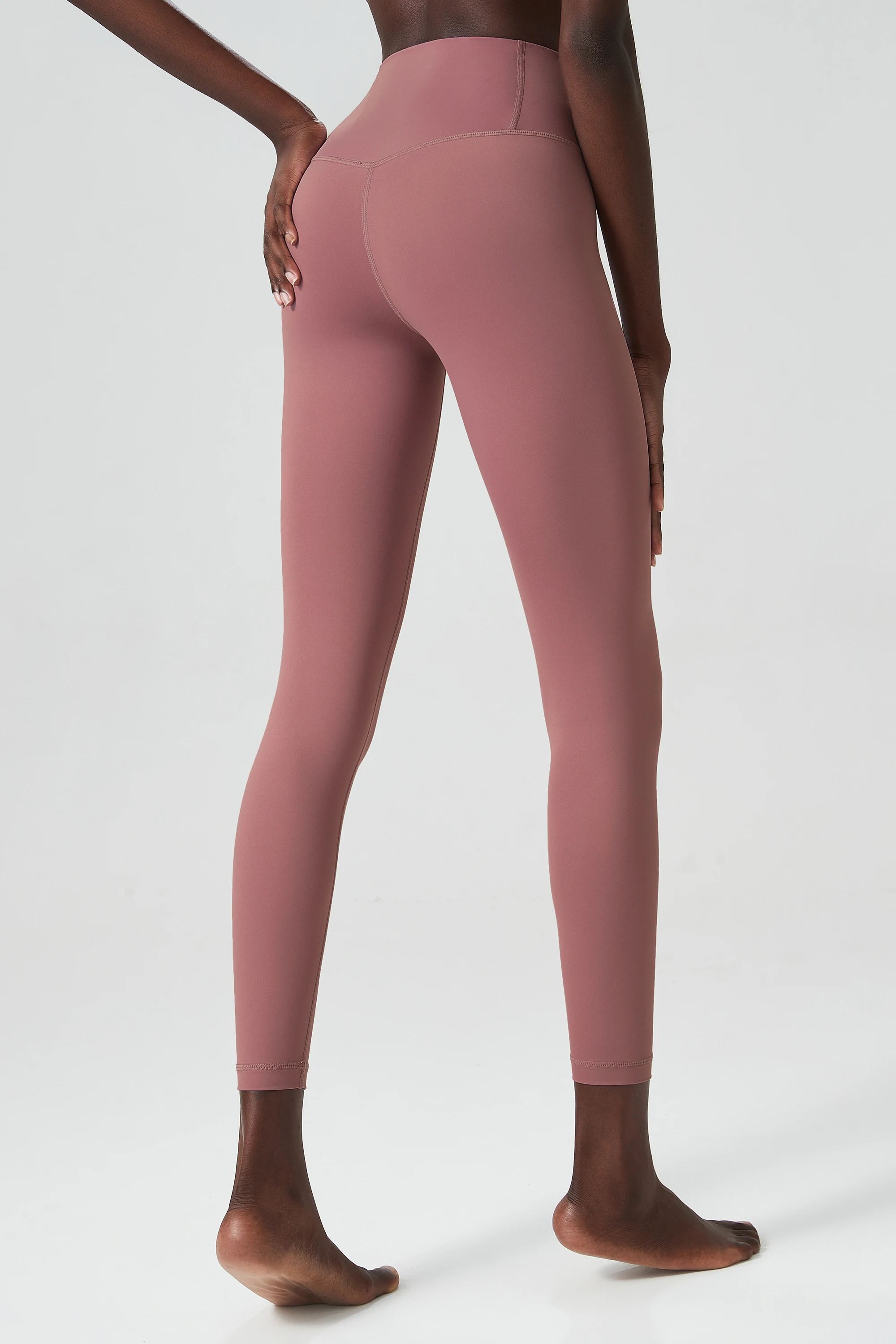 Solid Pattern High Visibility Yoga Leggings with Elastic Waist & Anti-Rolling Feature Solid Pattern High Visibility Trousers