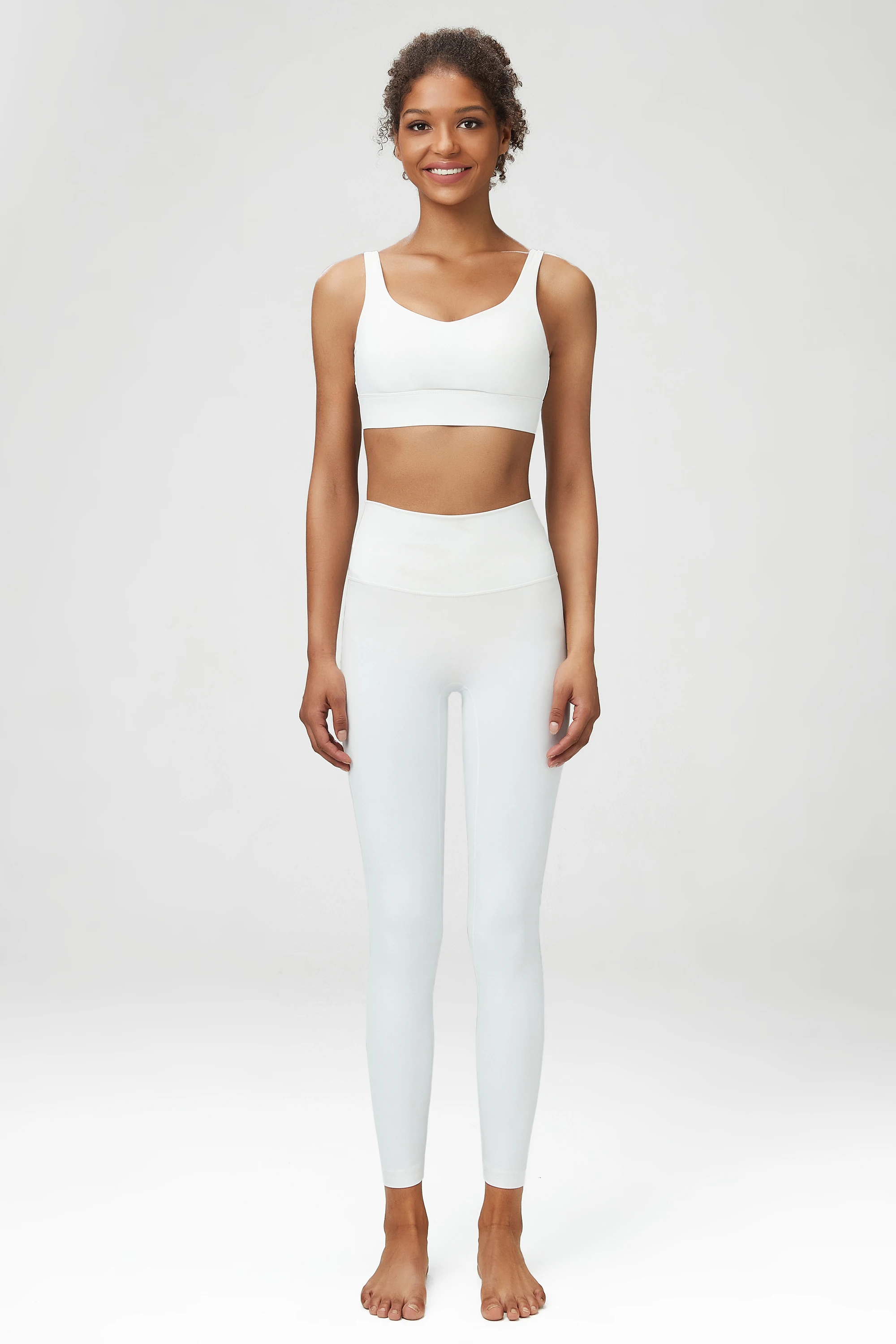Solid Pattern High Visibility Yoga Leggings with Elastic Waist & Anti-Rolling Feature Solid Pattern High Visibility Trousers