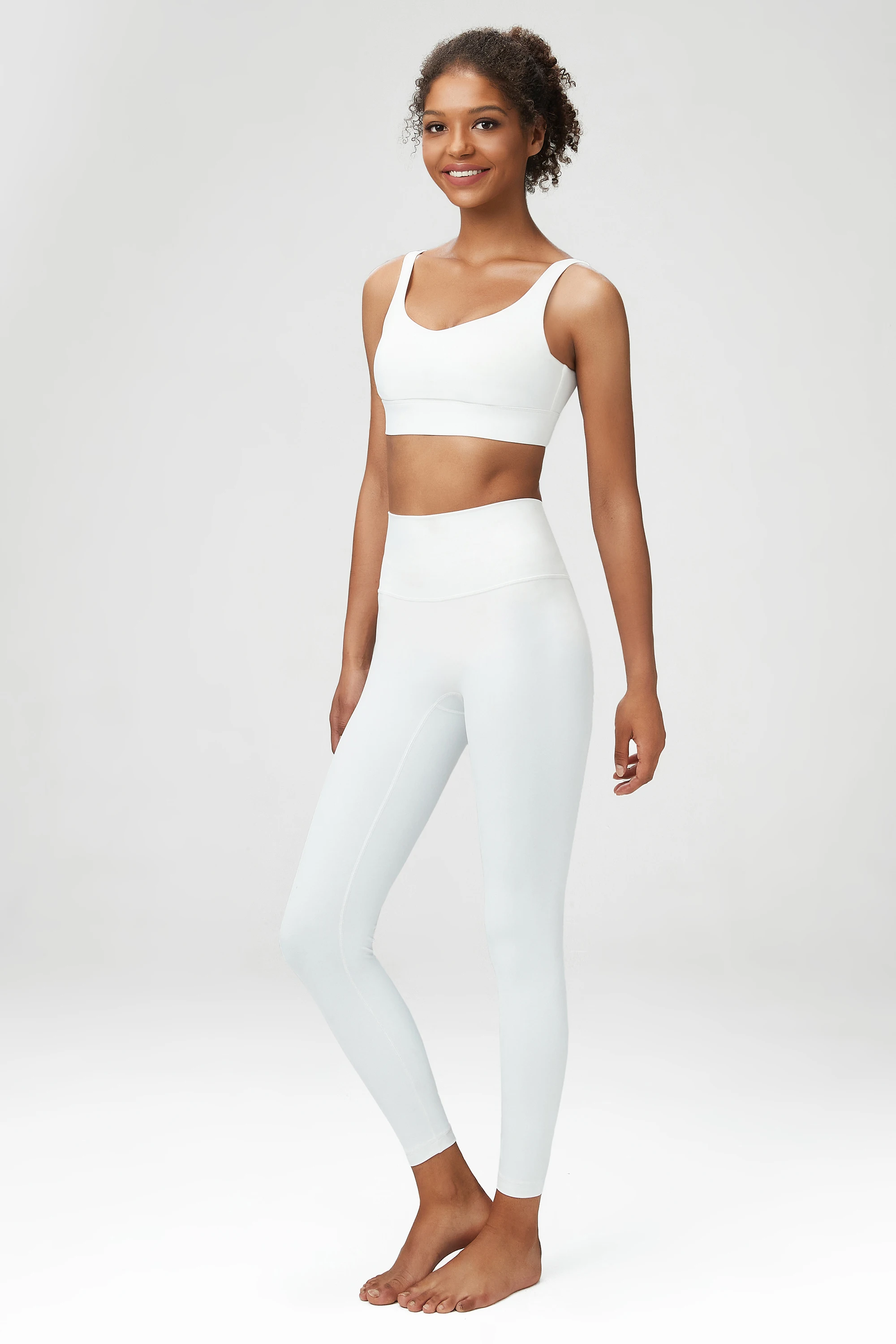Solid Pattern High Visibility Yoga Leggings with Elastic Waist & Anti-Rolling Feature Solid Pattern High Visibility Trousers