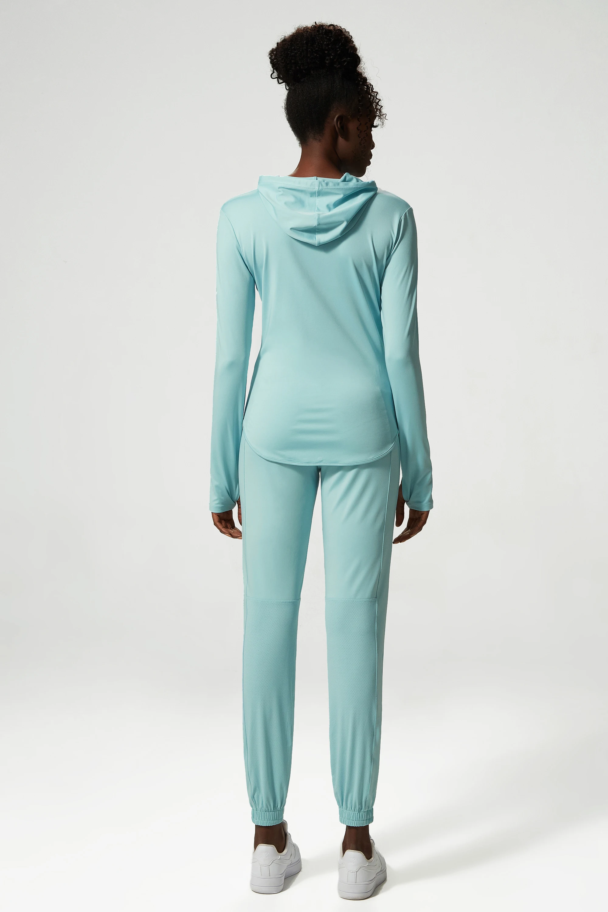 Women's Long Sleeve Geometric Fitness Trainer Jacket Customizable Logo Elastic Waist Gym Set in Spandex/Nylon OEM Supply